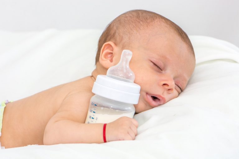 Breastfeeding vs. Formula Feeding