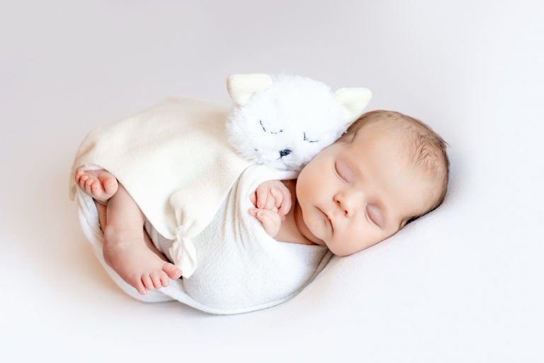 How Shorter Days Affect Baby Sleep